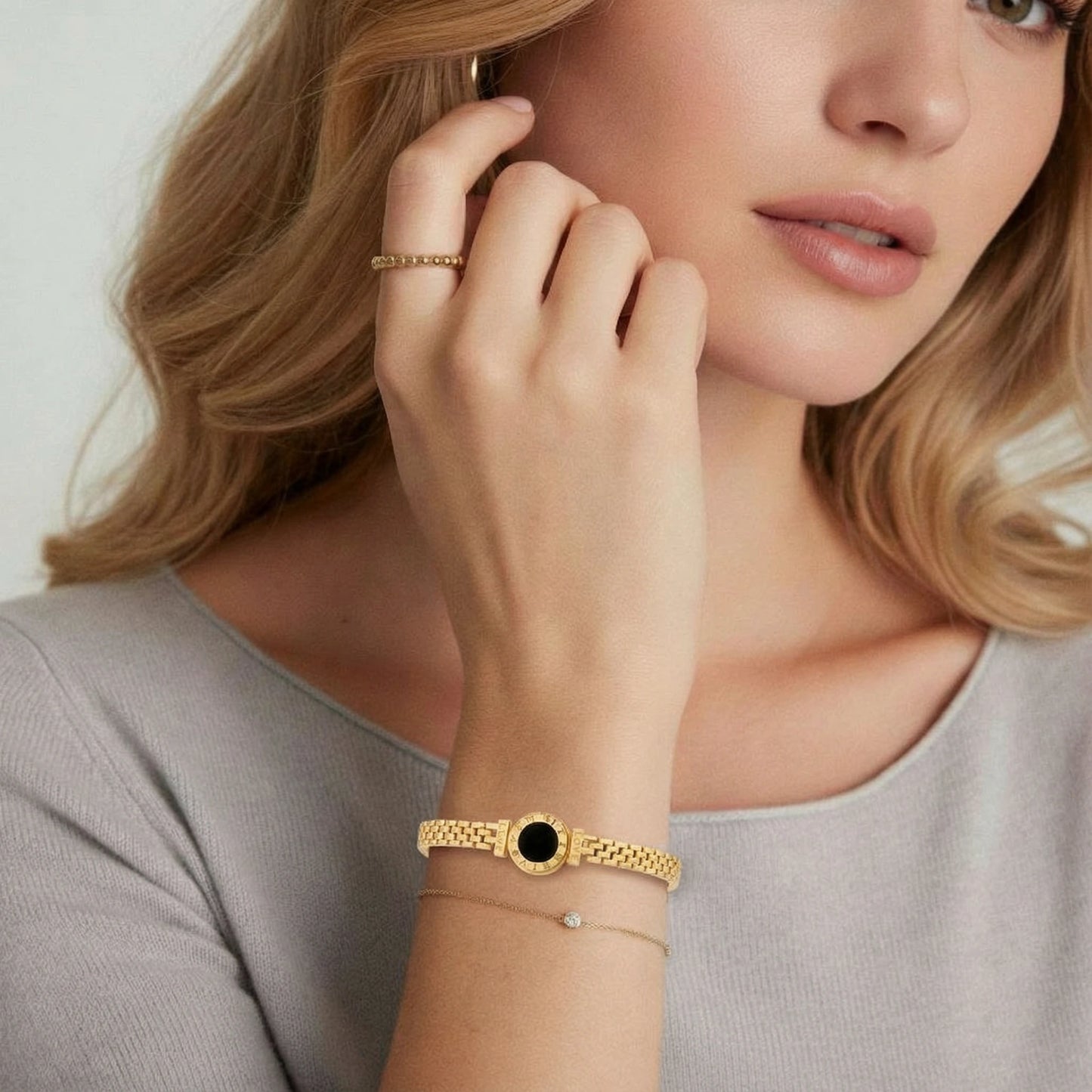 Black Mother of Pearl and 18K Gold Eclipse Mesh Bracelet