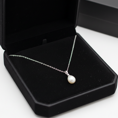 18"Sterling Silver Cultured Freshwater Pearl Drop Necklace