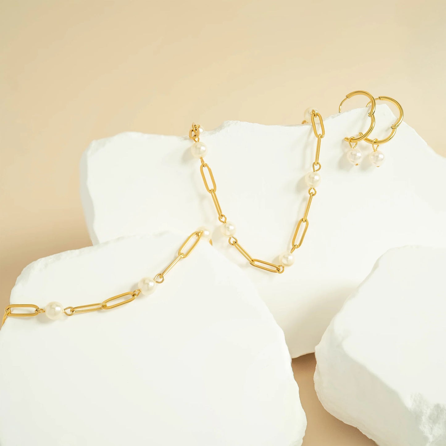 18K Gold PVD Stainless Steel Station Pearl Paperclip Bracelet